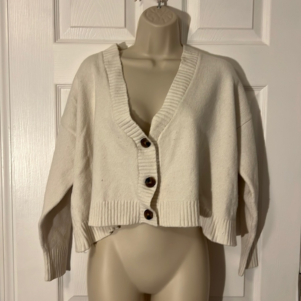 Wild fable cream cardigan sz m